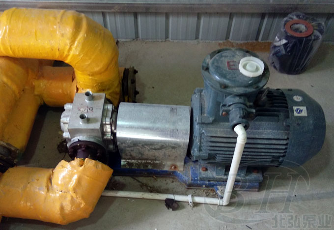 不銹鋼保溫齒輪泵使用現場